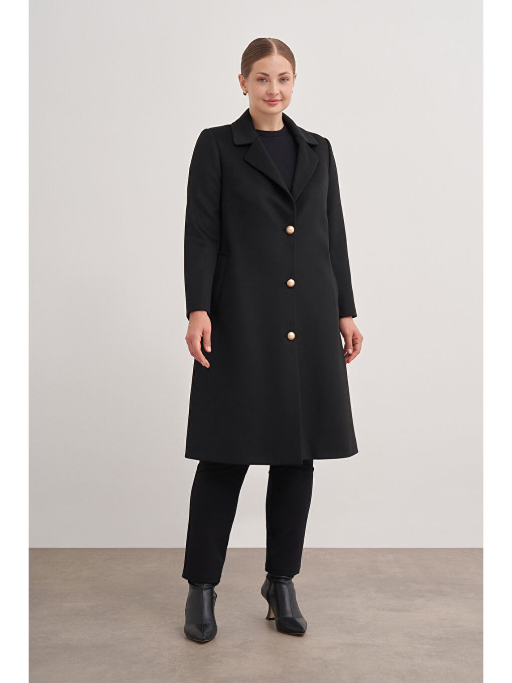 Siyah 8582112 Kırlangıç Yaka Kaban-3