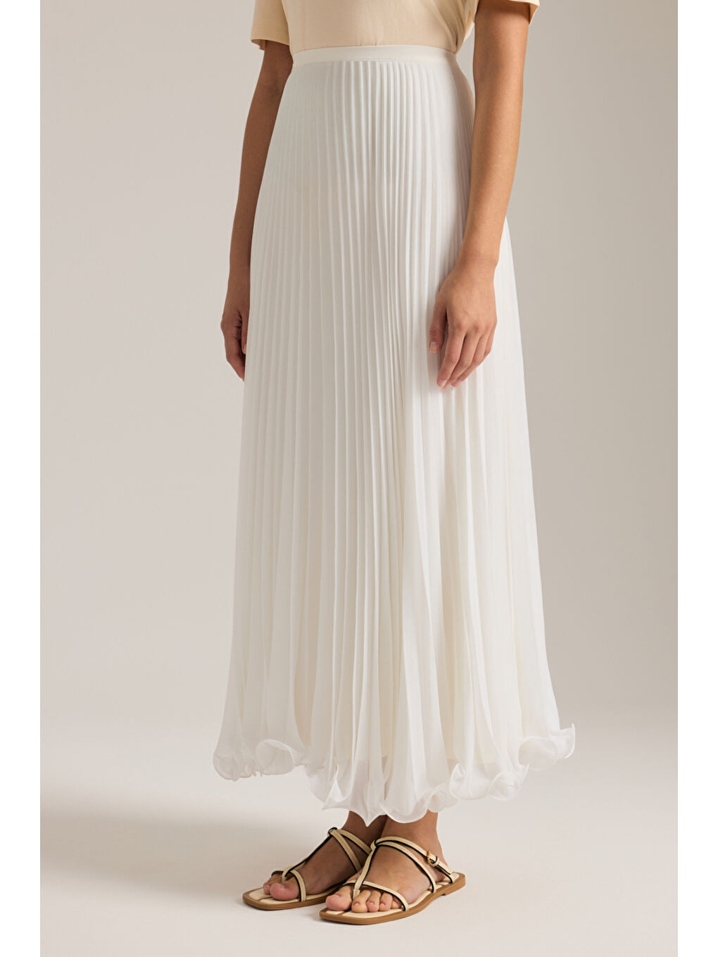 Ekru Etek Ucu Misinalı Piliseli Etek-4