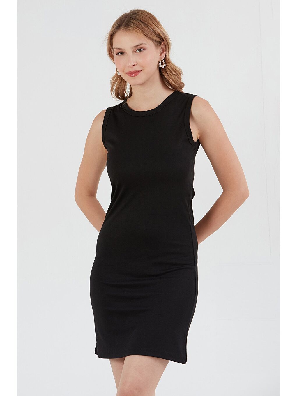 Siyah Basic Halter Yaka Elbise