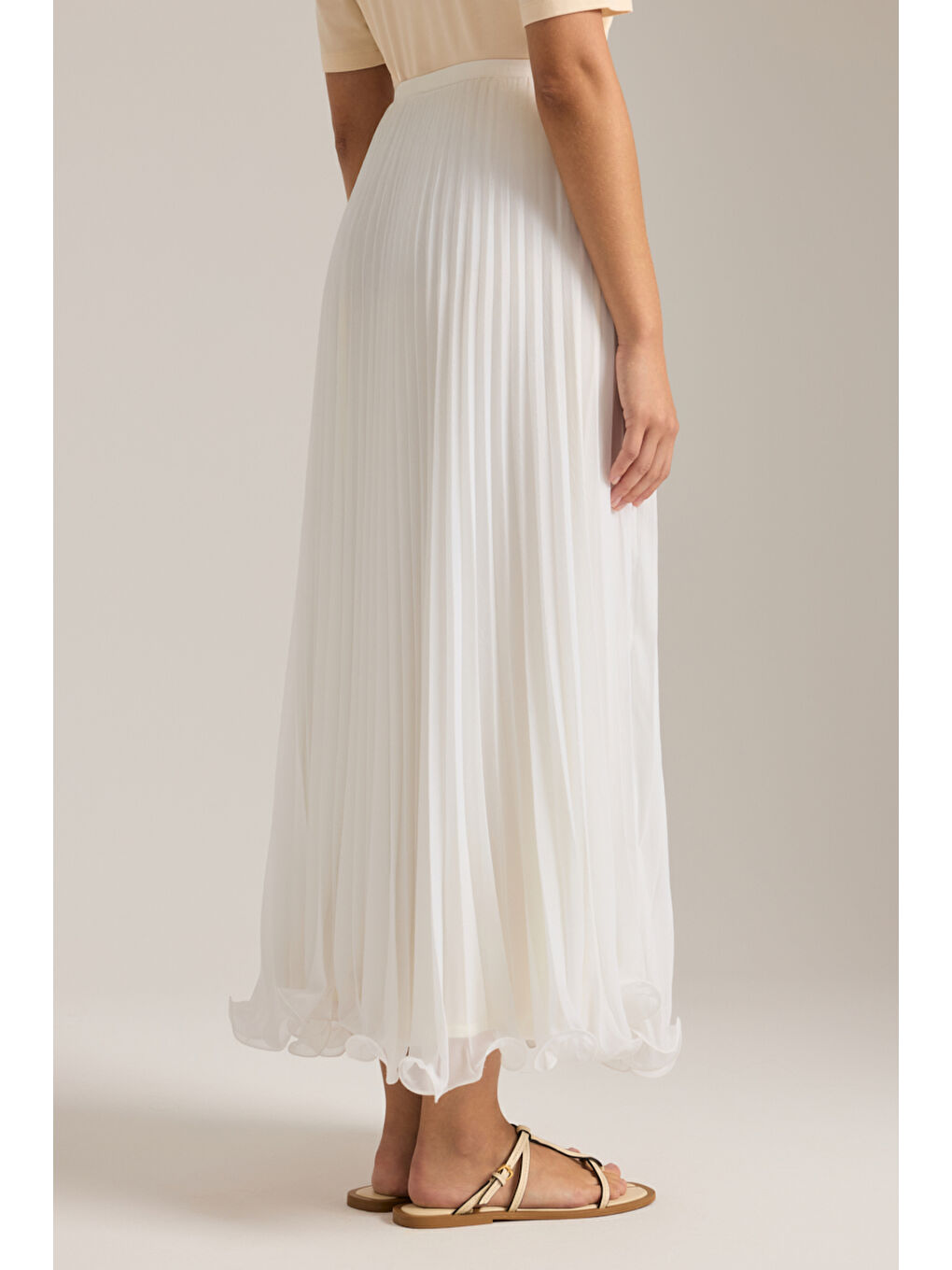 Ekru Etek Ucu Misinalı Piliseli Etek-5