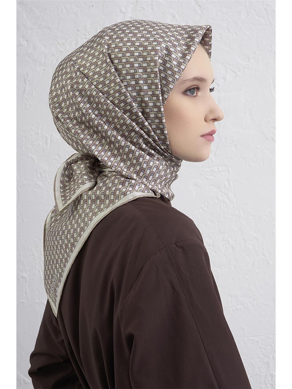 Bej Saf İpek Sura Eşarp 9417D 85-2