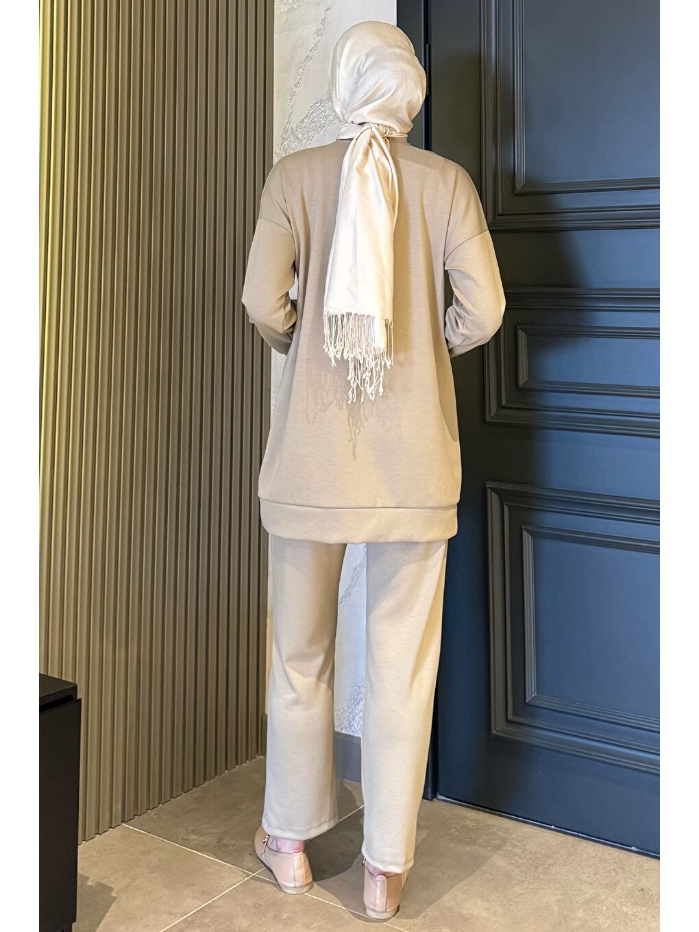 Bej Ön Taşlı Bisiklet Yaka Büyük Beden Tesettür Tunik Pantolon İkili Takım-5