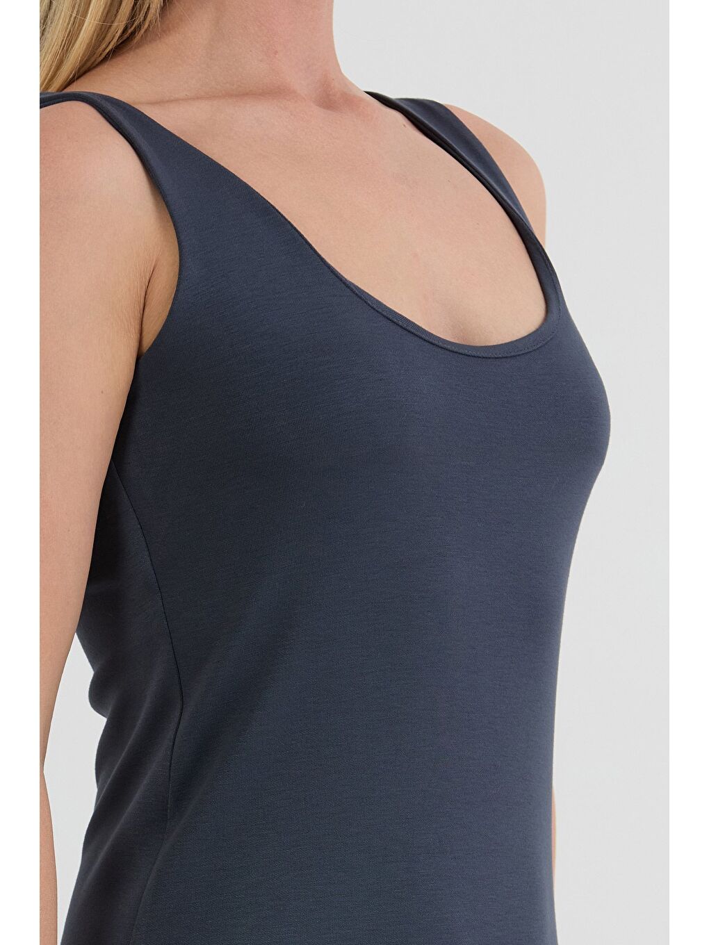 Antrasit Basic Kalın Askılı Salaş Modal Elbise-4