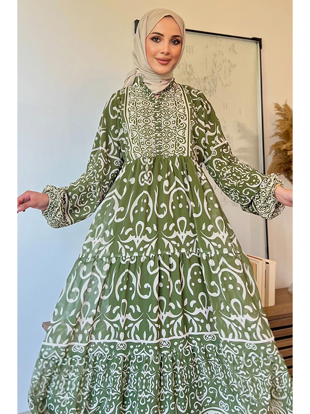 Haki Yarım Düğmeli Astarlı Desenli Şifon Elbise-2