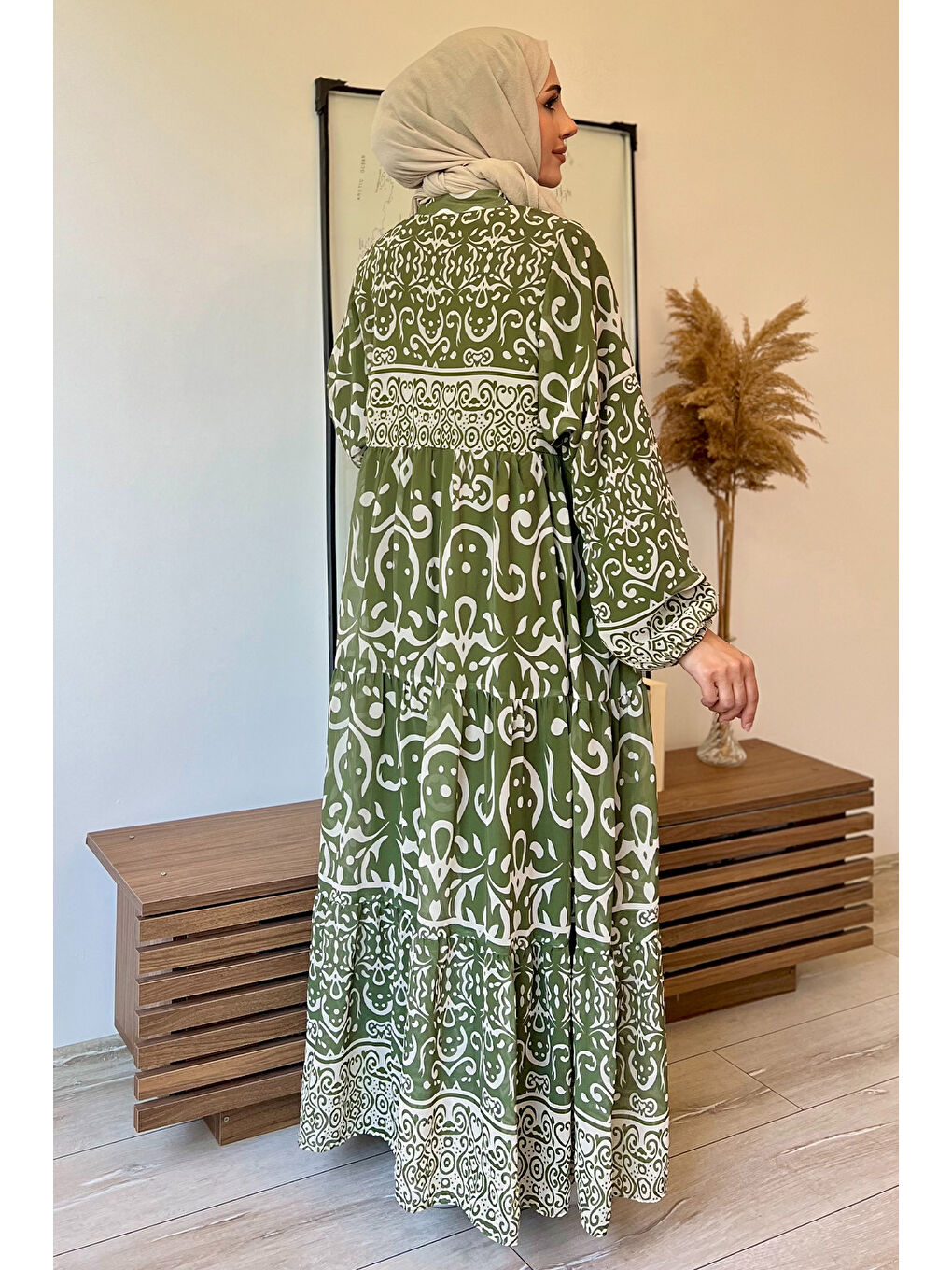 Haki Yarım Düğmeli Astarlı Desenli Şifon Elbise-3