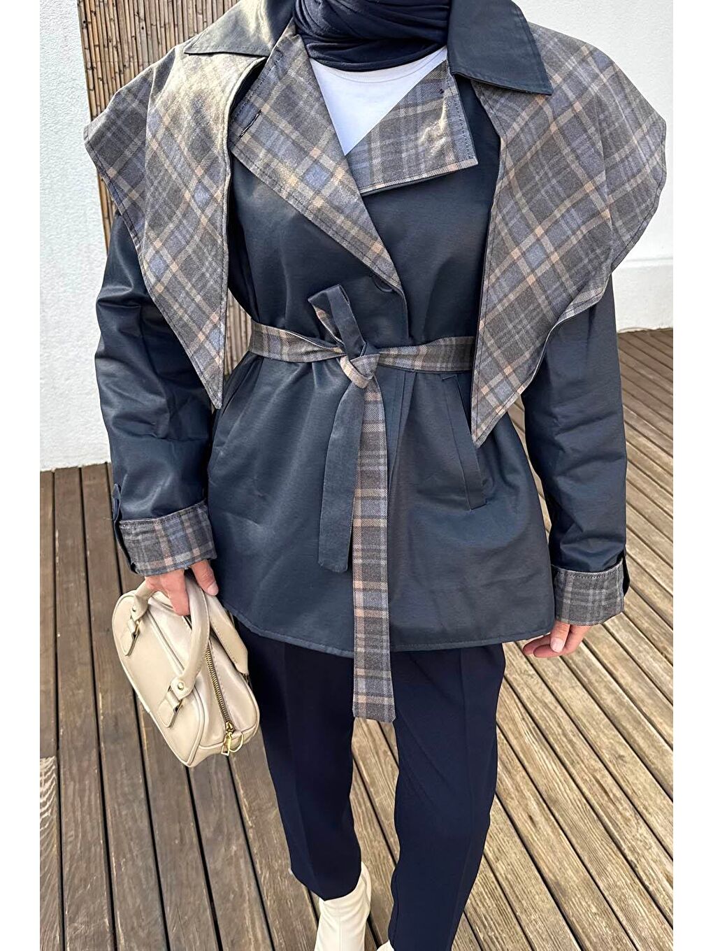 Ekose Yaka Bağlama Detaylı Mont Lacivert-2