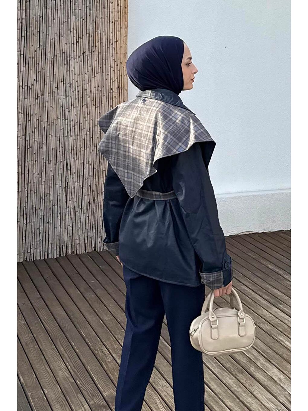 Ekose Yaka Bağlama Detaylı Mont Lacivert-3