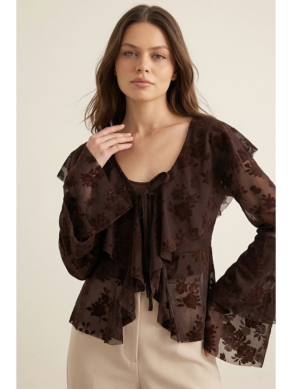 Kahverengi Kadın Atlet Kombinli Ön Bağlamalı Güpürlü Bluz