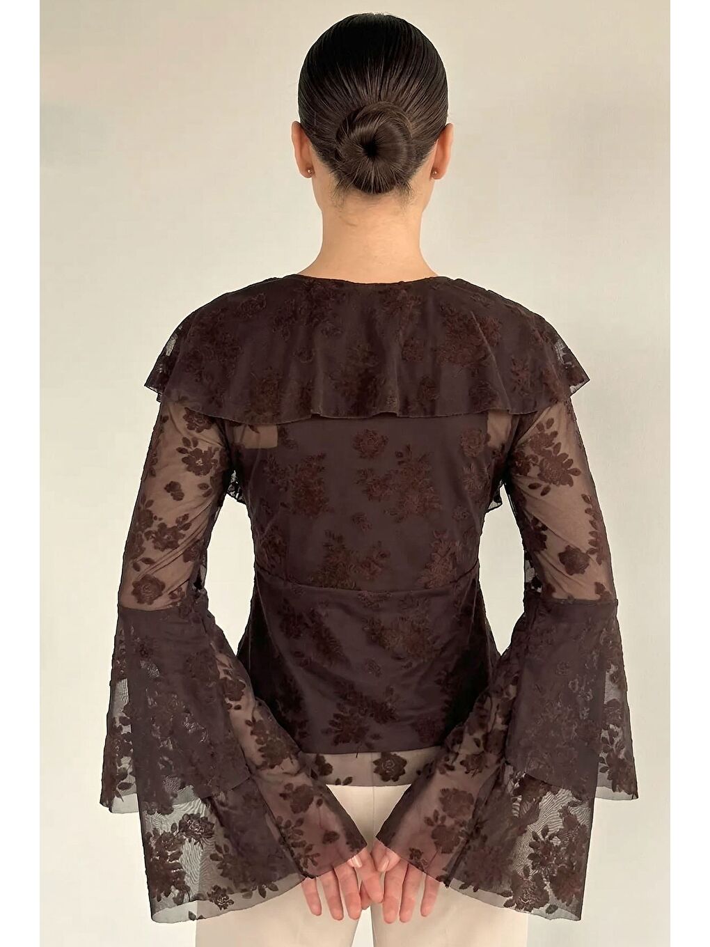 Kahverengi Kadın Atlet Kombinli Ön Bağlamalı Güpürlü Bluz-3