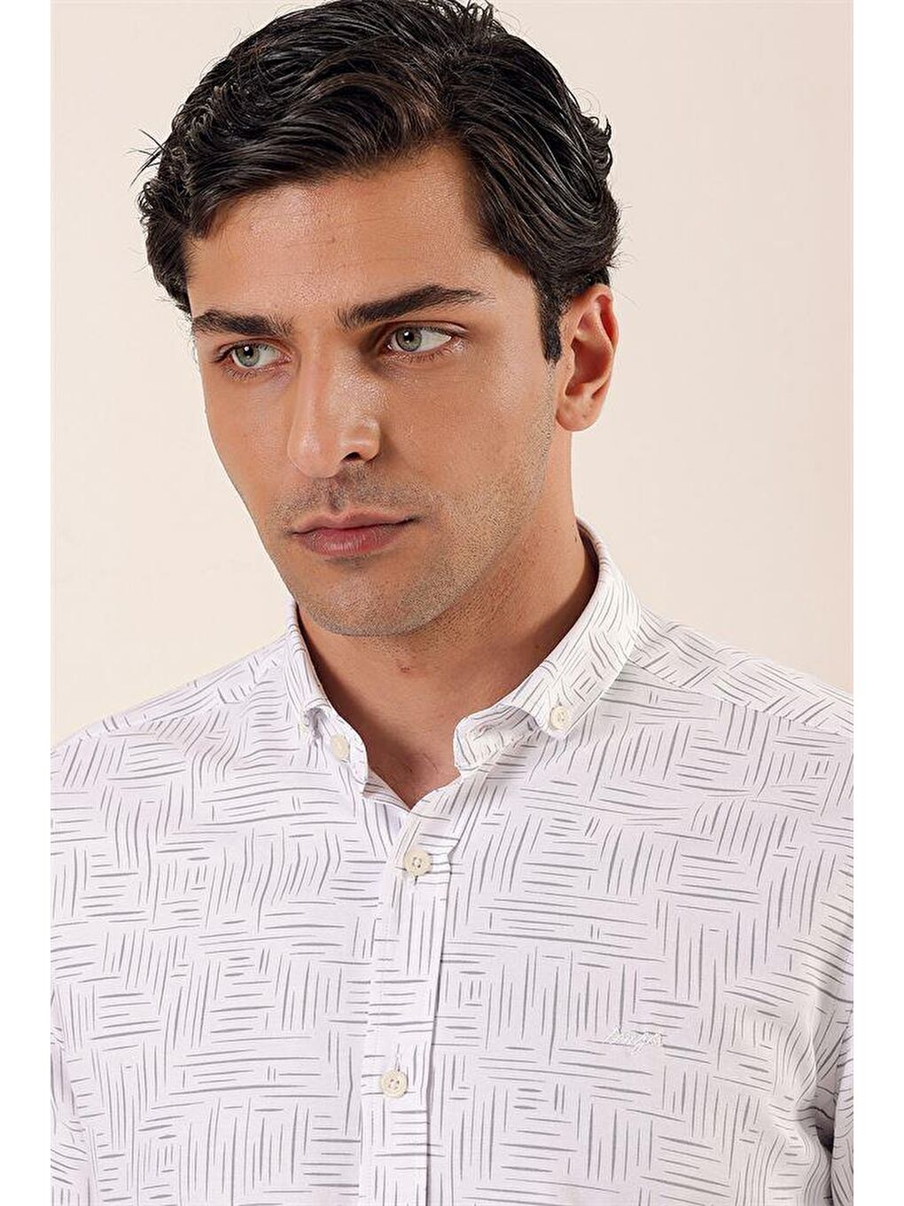 Beyaz Uzun Kollu  Oxford Cepsiz Pamuklu Klasik Slim Fit Dar Kesim Gömlek 1004230170-3