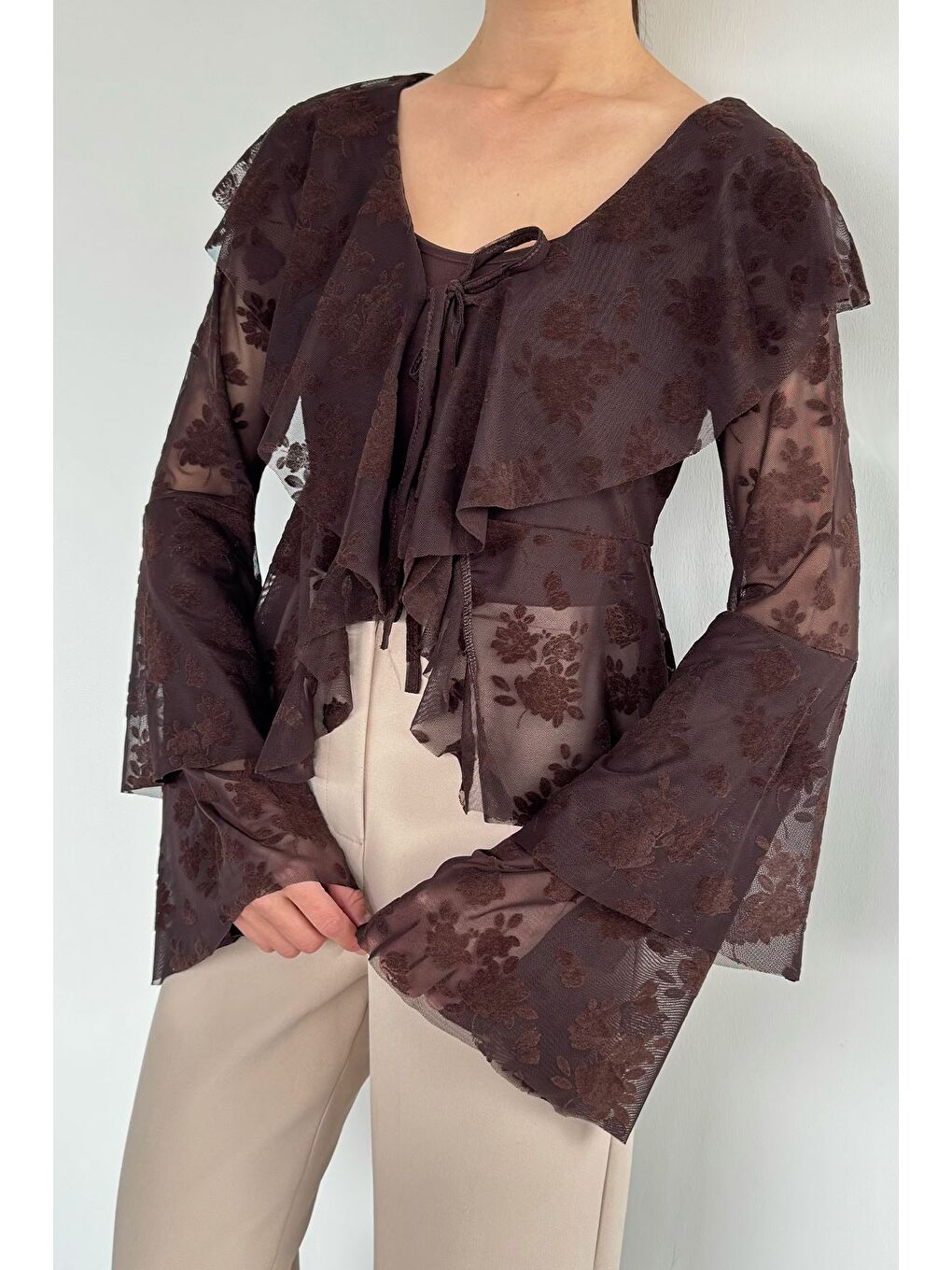 Kahverengi Kadın Atlet Kombinli Ön Bağlamalı Güpürlü Bluz-6