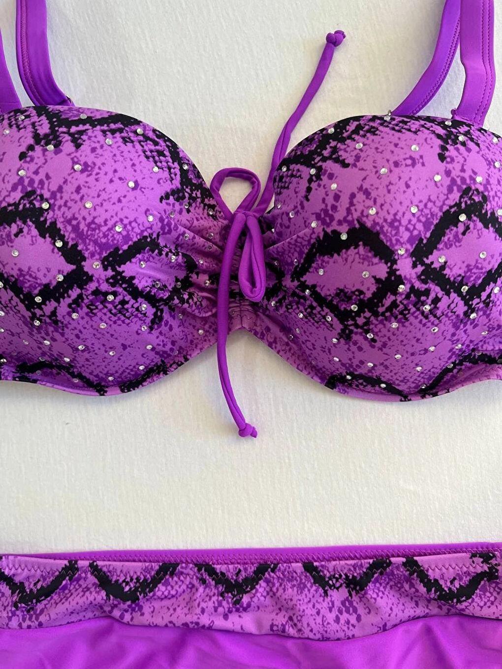 Kadın Lila Siyah Desenli Taş İşlemeli Toparlayıcı Bikini Takım HZL25S-LC3333-1
