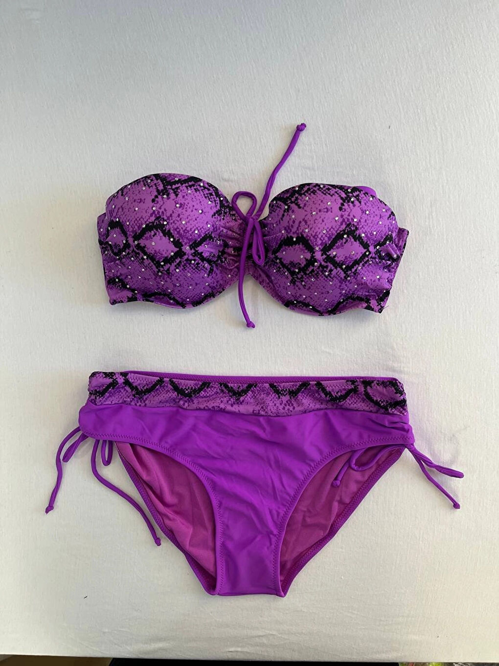 Kadın Lila Siyah Desenli Taş İşlemeli Toparlayıcı Bikini Takım HZL25S-LC3333-3