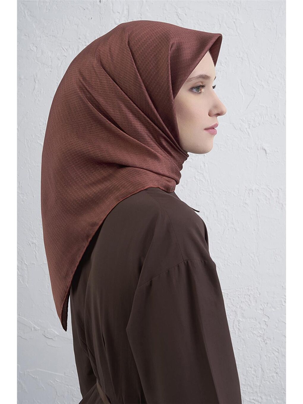 Kahverengi Saf İpek Sura Eşarp 9415D 09-1
