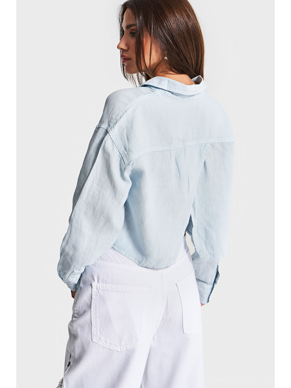 Kadın Bebe Mavisi 6s5-103 Organik Keten Kumaş Crop Fit Oversize Gömlek-3
