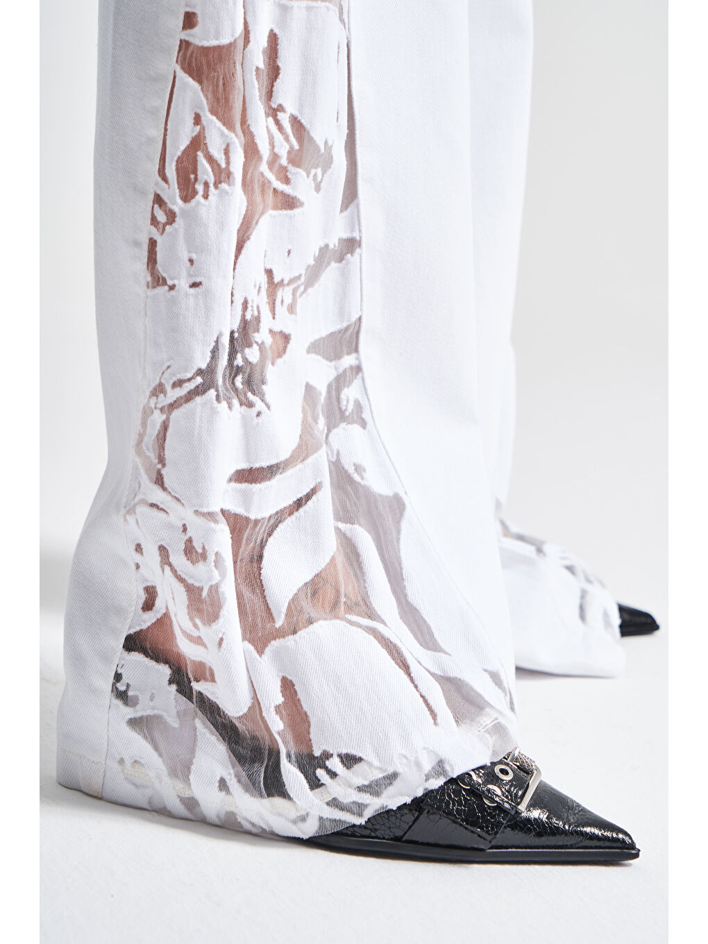 Kadın Beyaz renk 5s5-2 Wide Leg Fit Tül Dantel Detaylı %100 Pamuk Tasarım Denim Jean-4