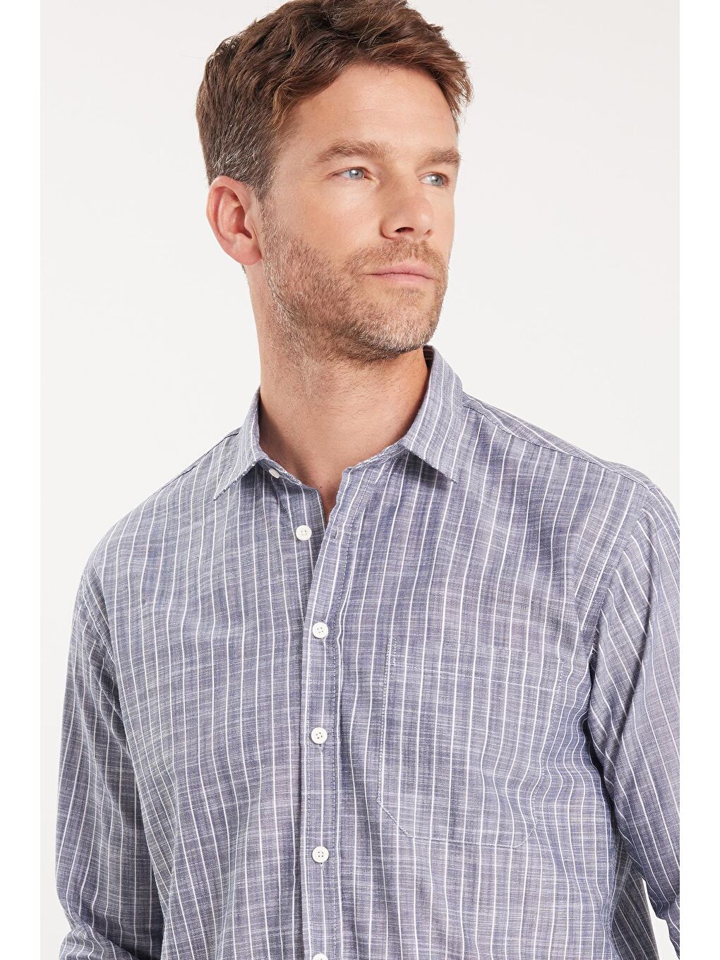 Gri Erkek Regular Fit Klasik Kesim Uzun Kollu %100 Pamuk Keten Doku Tek Cepli Füme Çizgili Gömlek-1