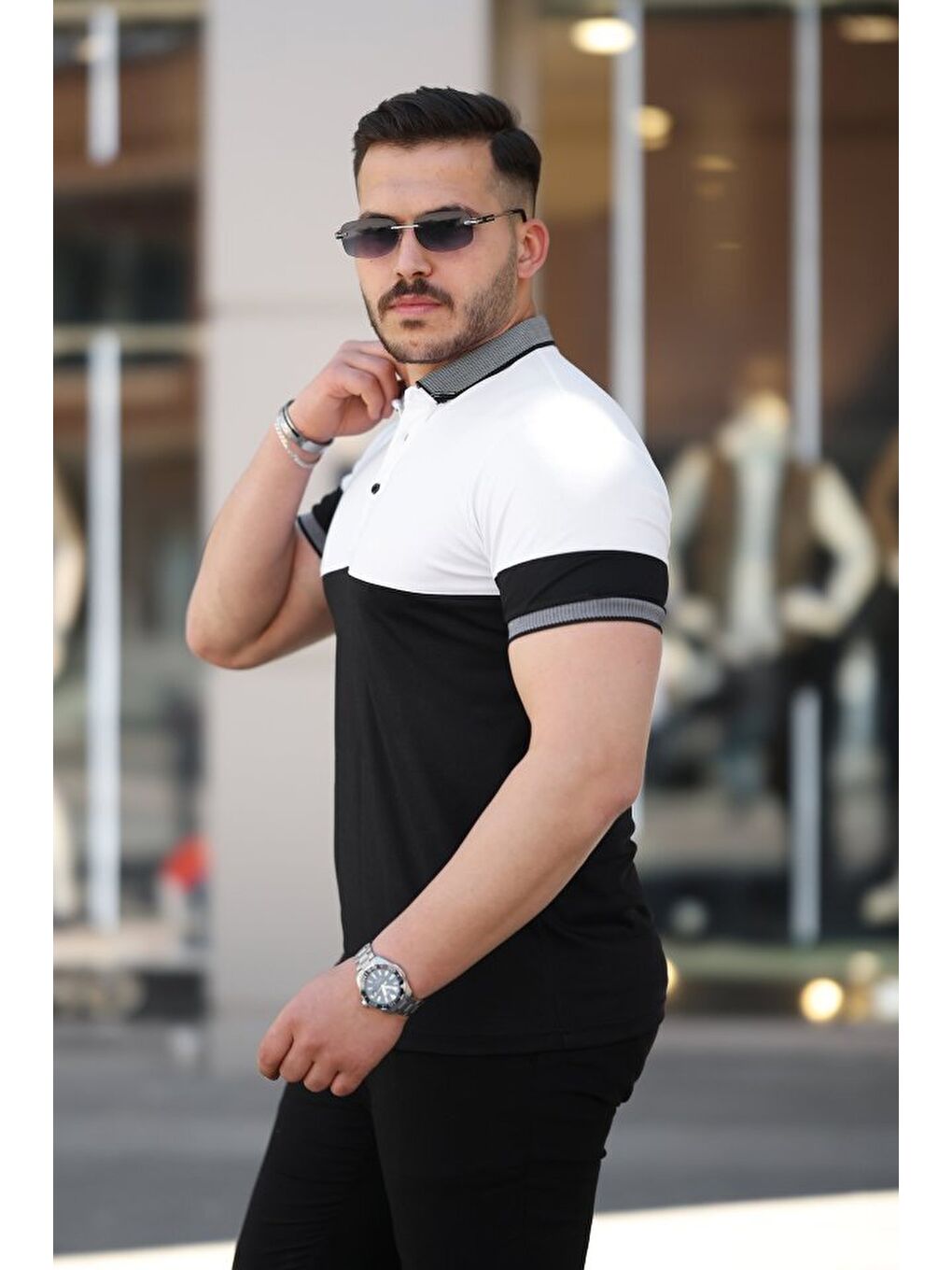 Siyah Erkek Yakalı Çift Renk Kısa Kollu Tişört-1