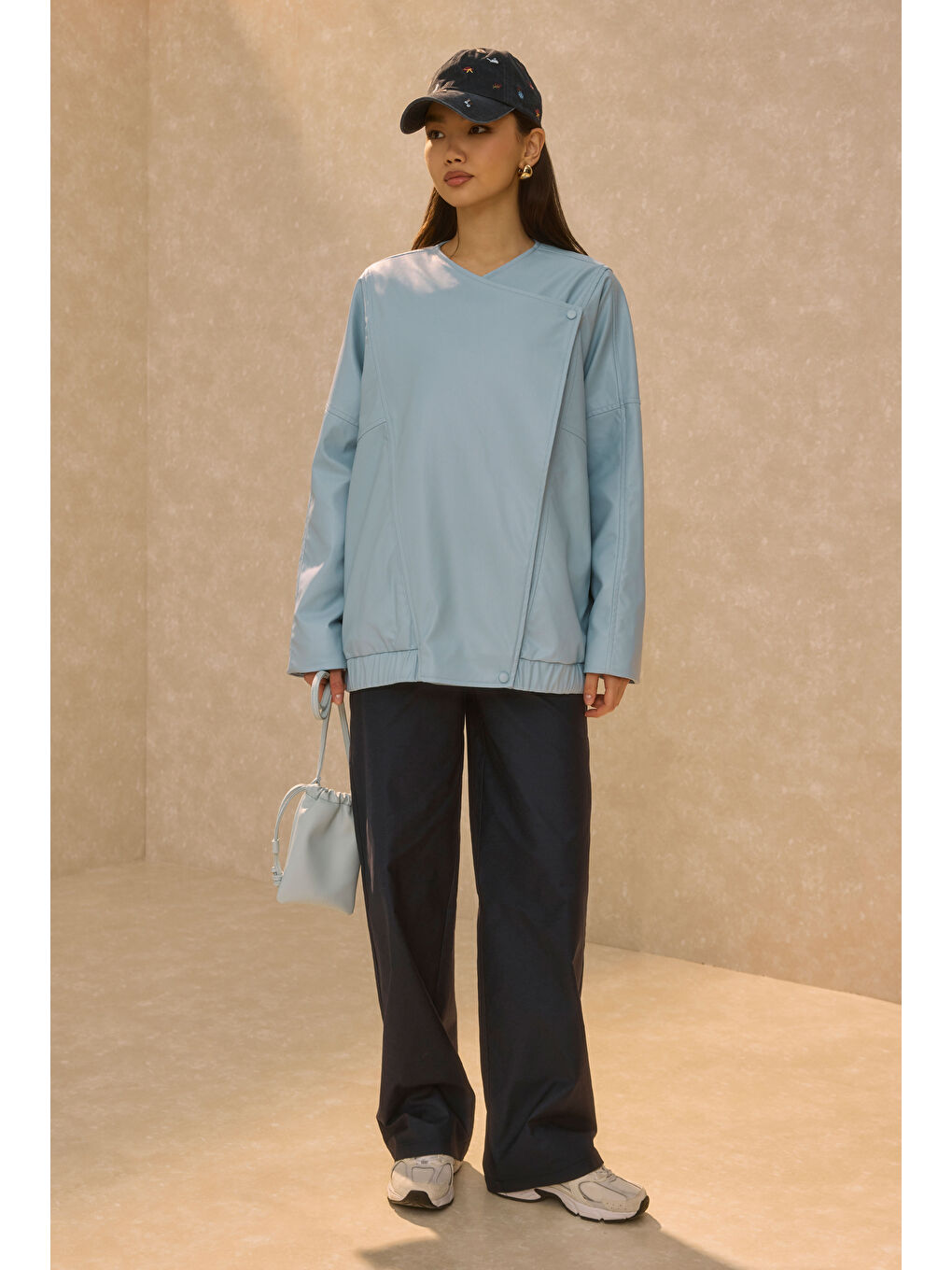 Asimetrik Kesim Deri Ceket Bebe Mavi-1