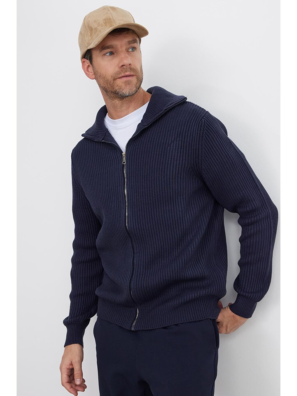 Erkek Slim Fit Dik Yaka Fermuarlı Lacivert Düz Hırka