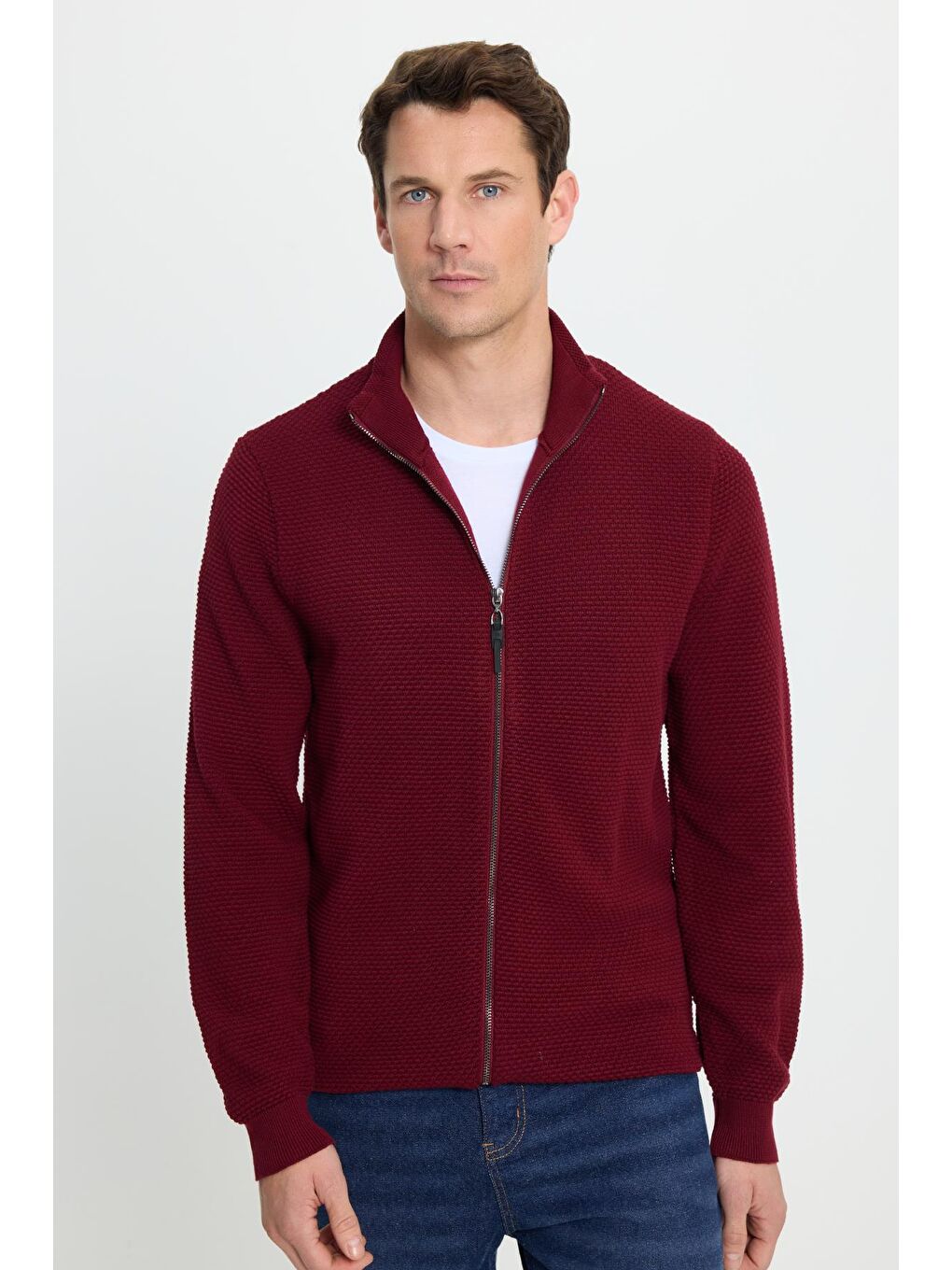 Erkek Standart Fit Normal Kesim Desenli Yarım Balıkçı Yaka Fermuarlı Bordo Hırka-3