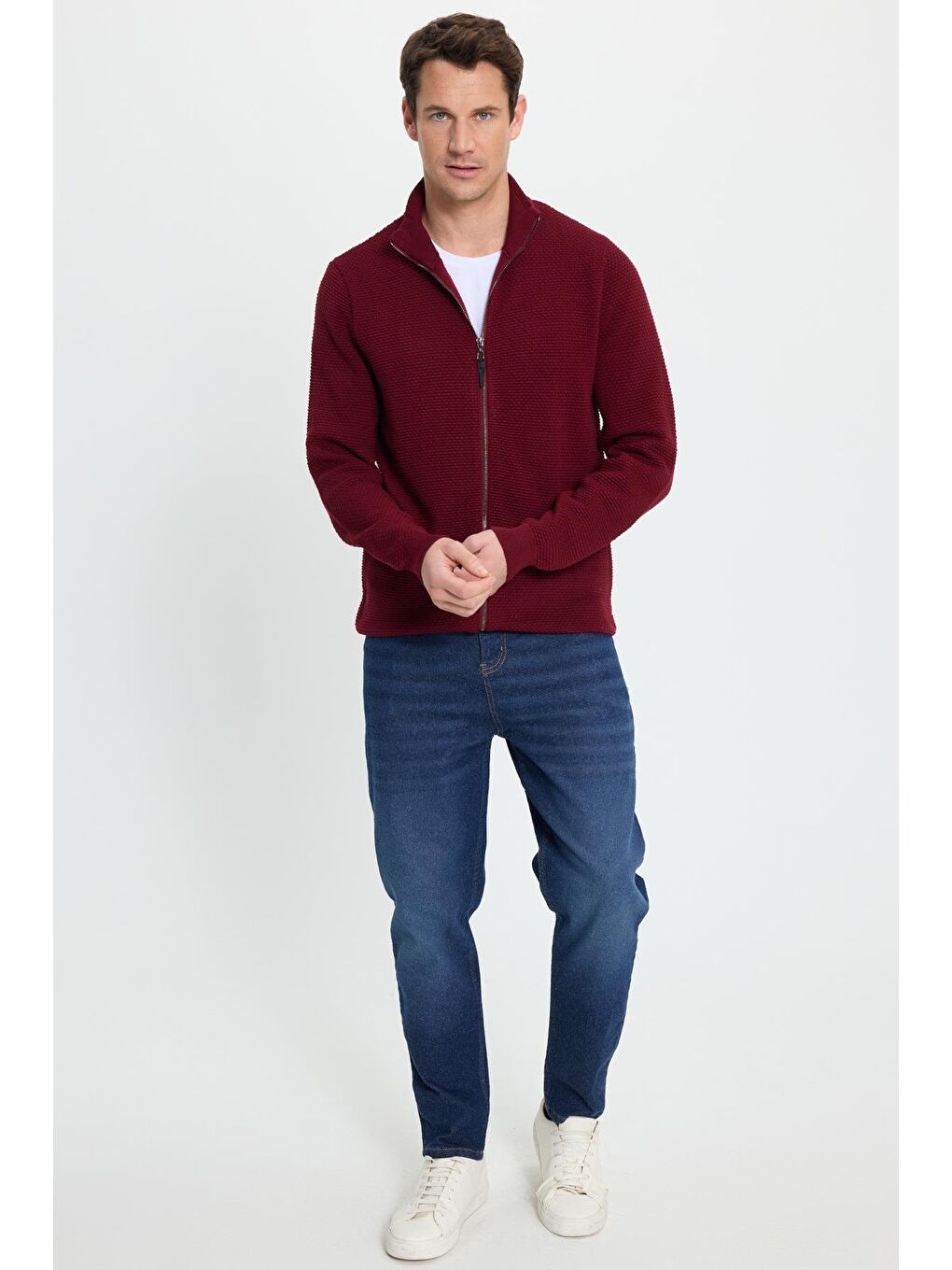 Erkek Standart Fit Normal Kesim Desenli Yarım Balıkçı Yaka Fermuarlı Bordo Hırka-5