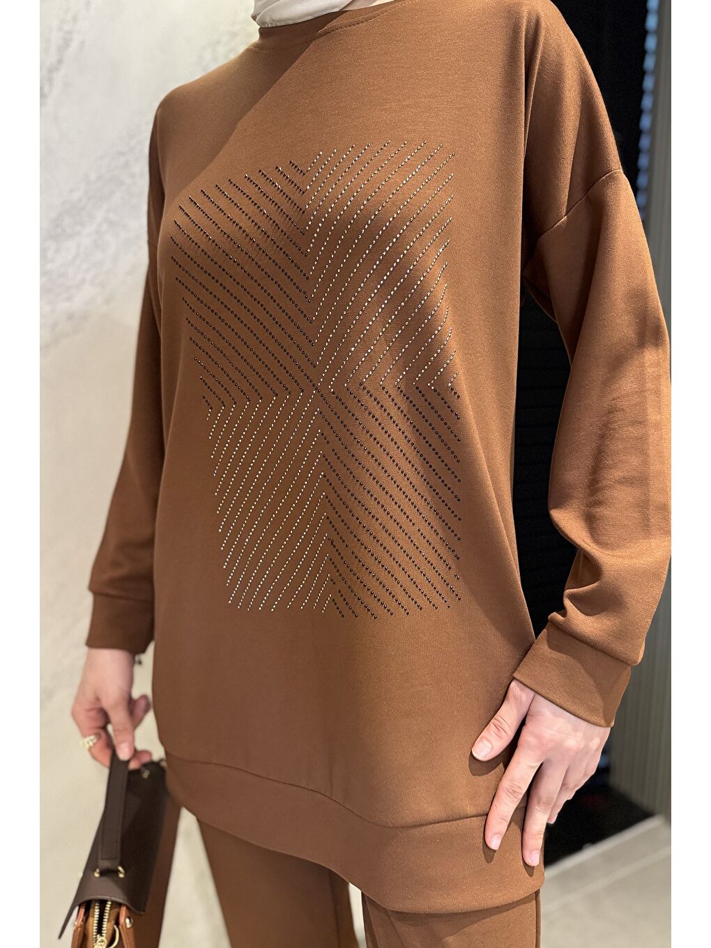 Kahverengi Ön Taşlı Bisiklet Yaka Büyük Beden Tesettür Tunik Pantolon İkili Takım-4