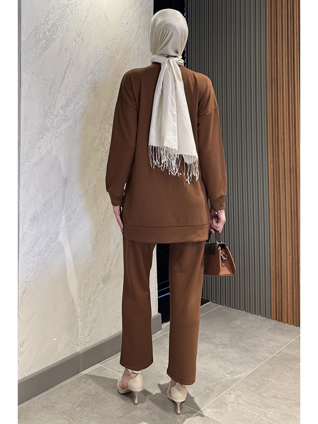 Kahverengi Ön Taşlı Bisiklet Yaka Büyük Beden Tesettür Tunik Pantolon İkili Takım-7