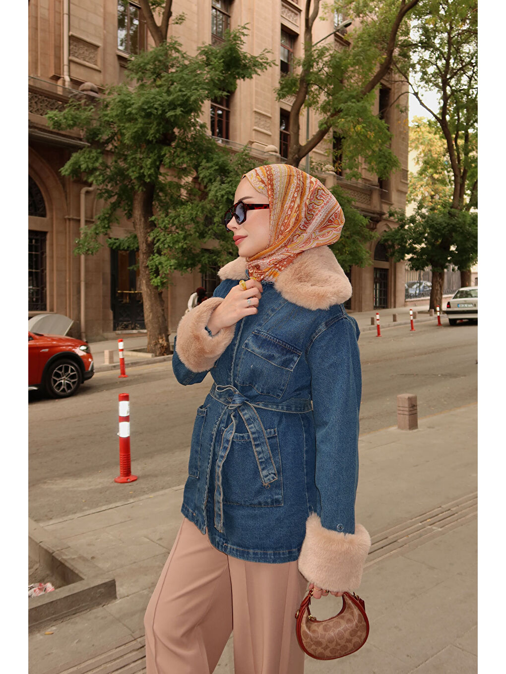 Kadın Yaka Kürk Detay Jean Ceket Koyu Mavi-1