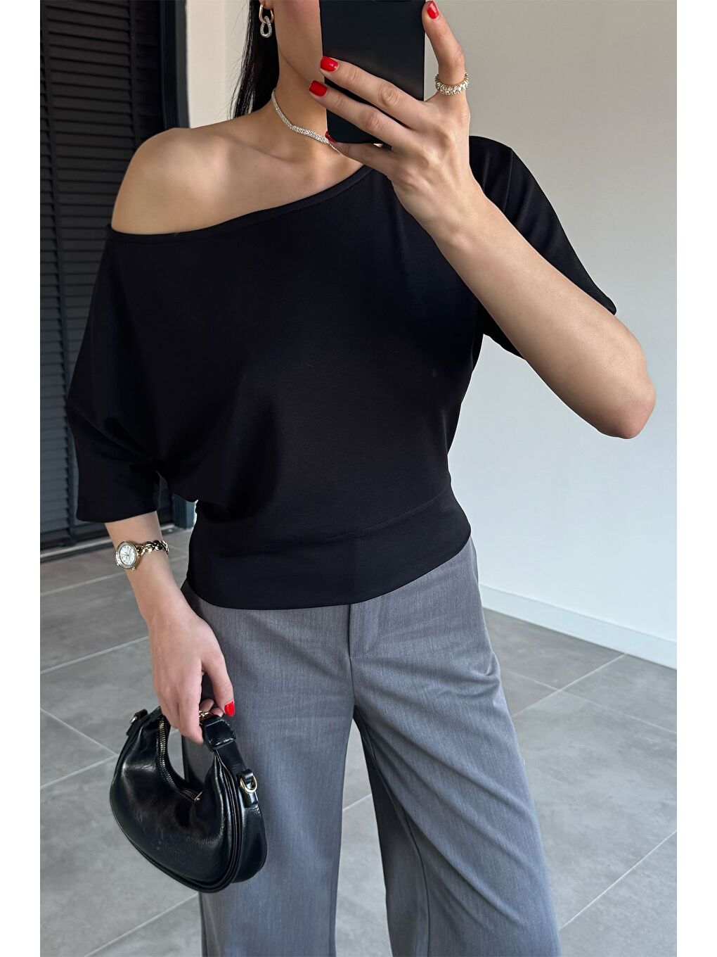 Siyah Kadın Kayık Yaka Bluz