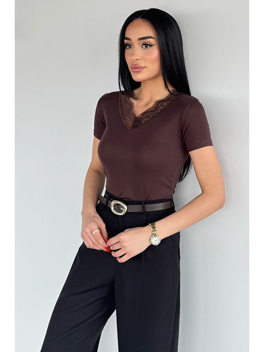 Kahverengi Kadın V Yaka Dantelli Body Bluz-1