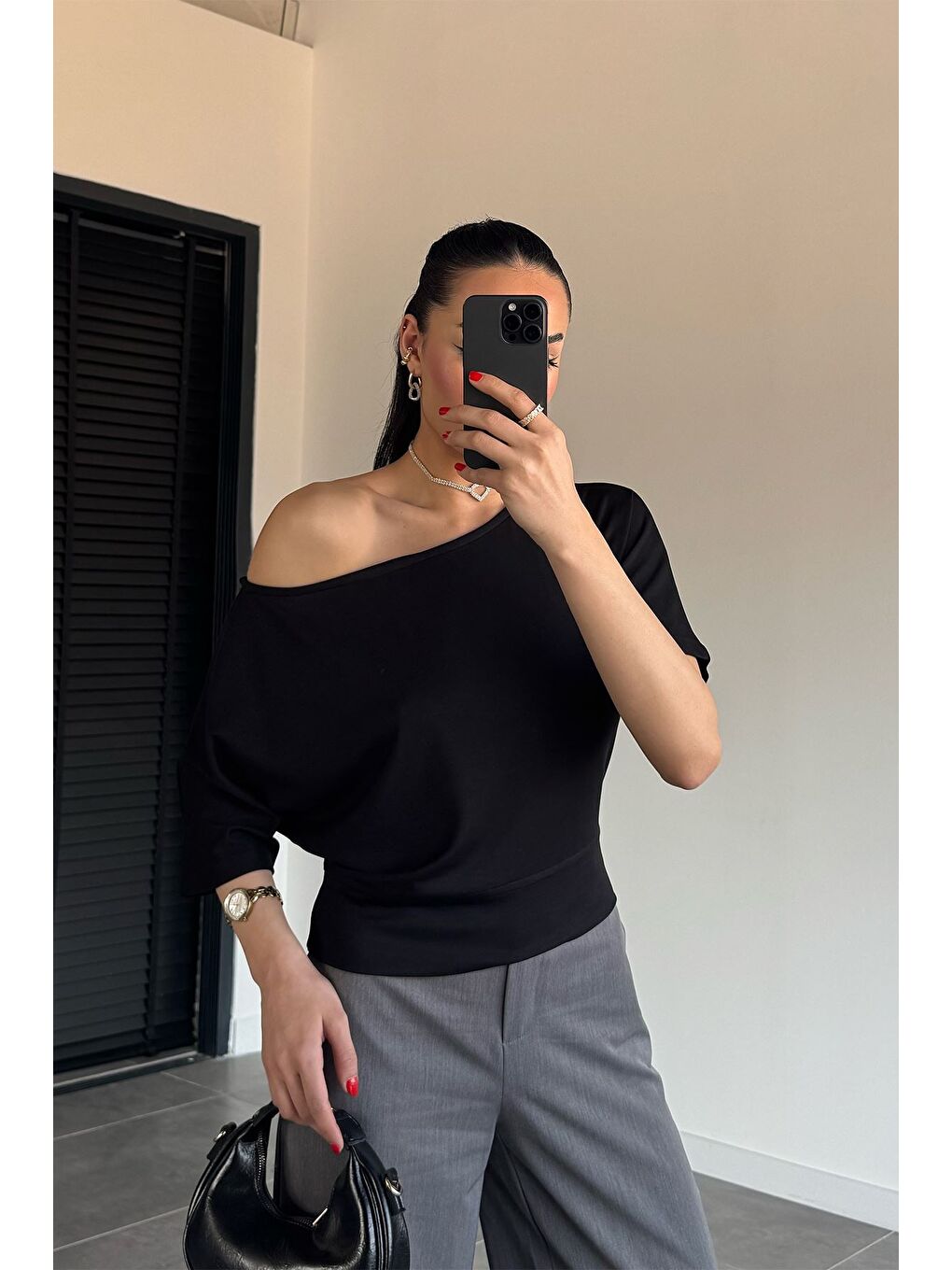 Siyah Kadın Kayık Yaka Bluz-1