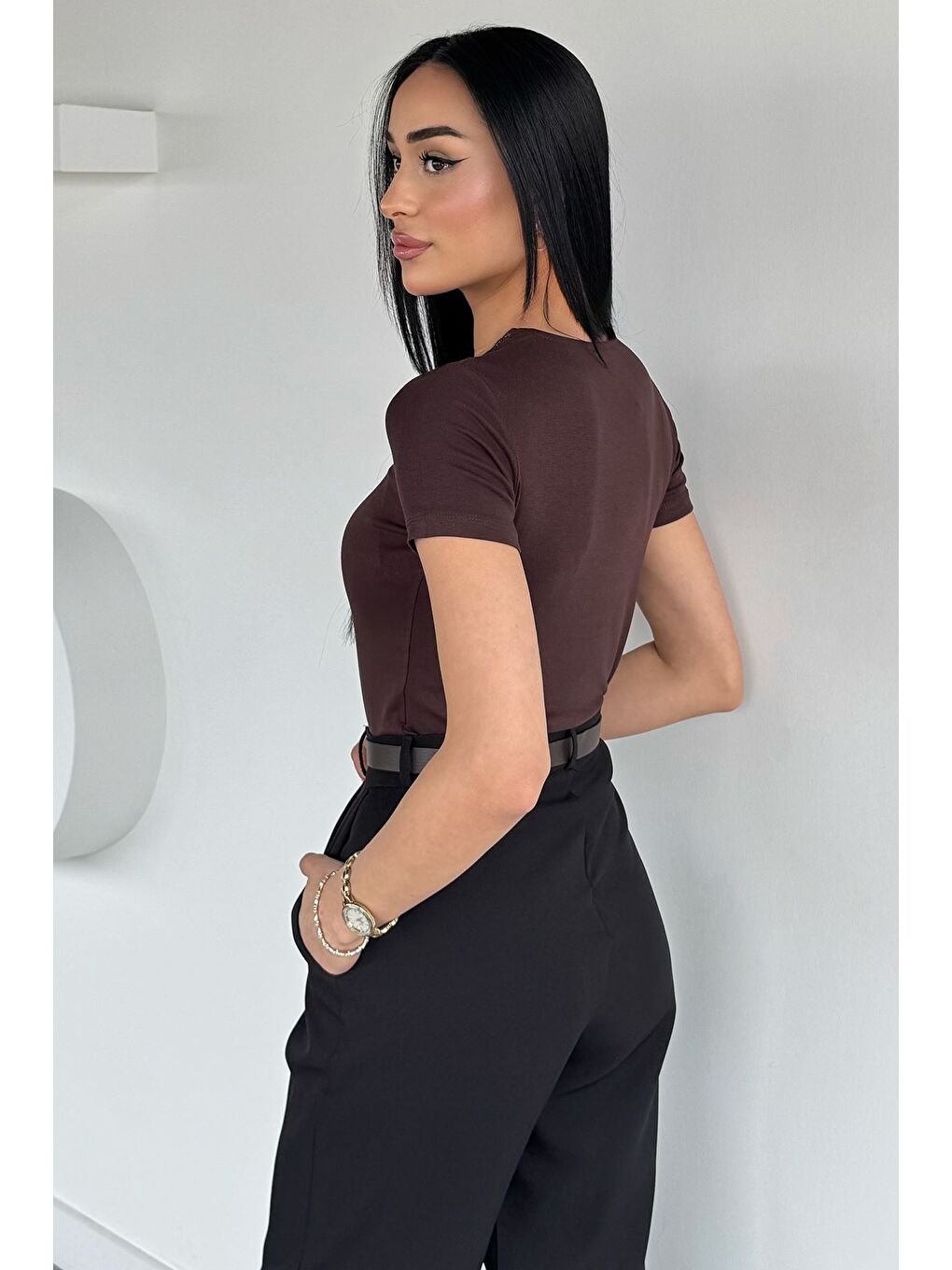Kahverengi Kadın V Yaka Dantelli Body Bluz-3