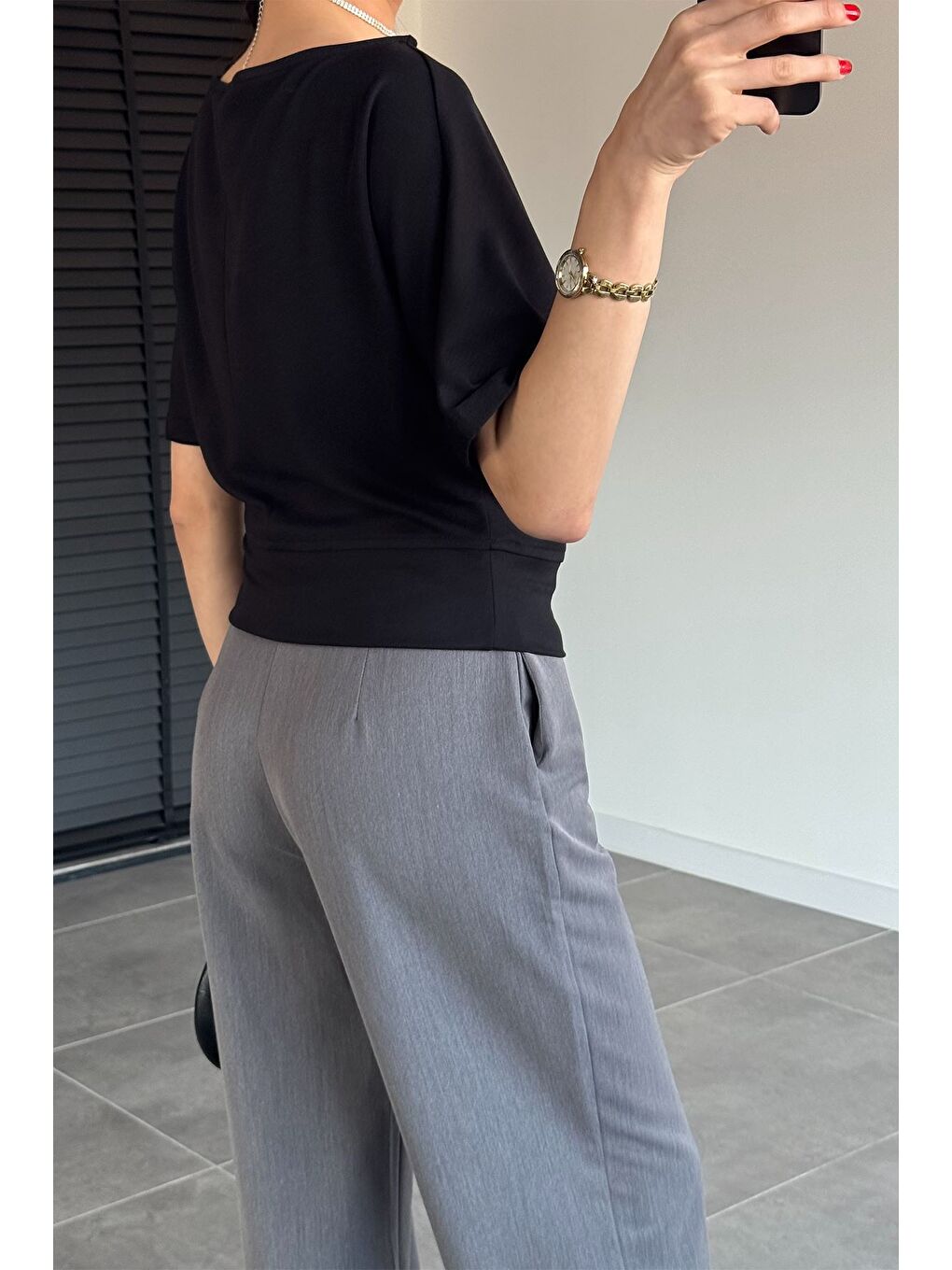 Siyah Kadın Kayık Yaka Bluz-3