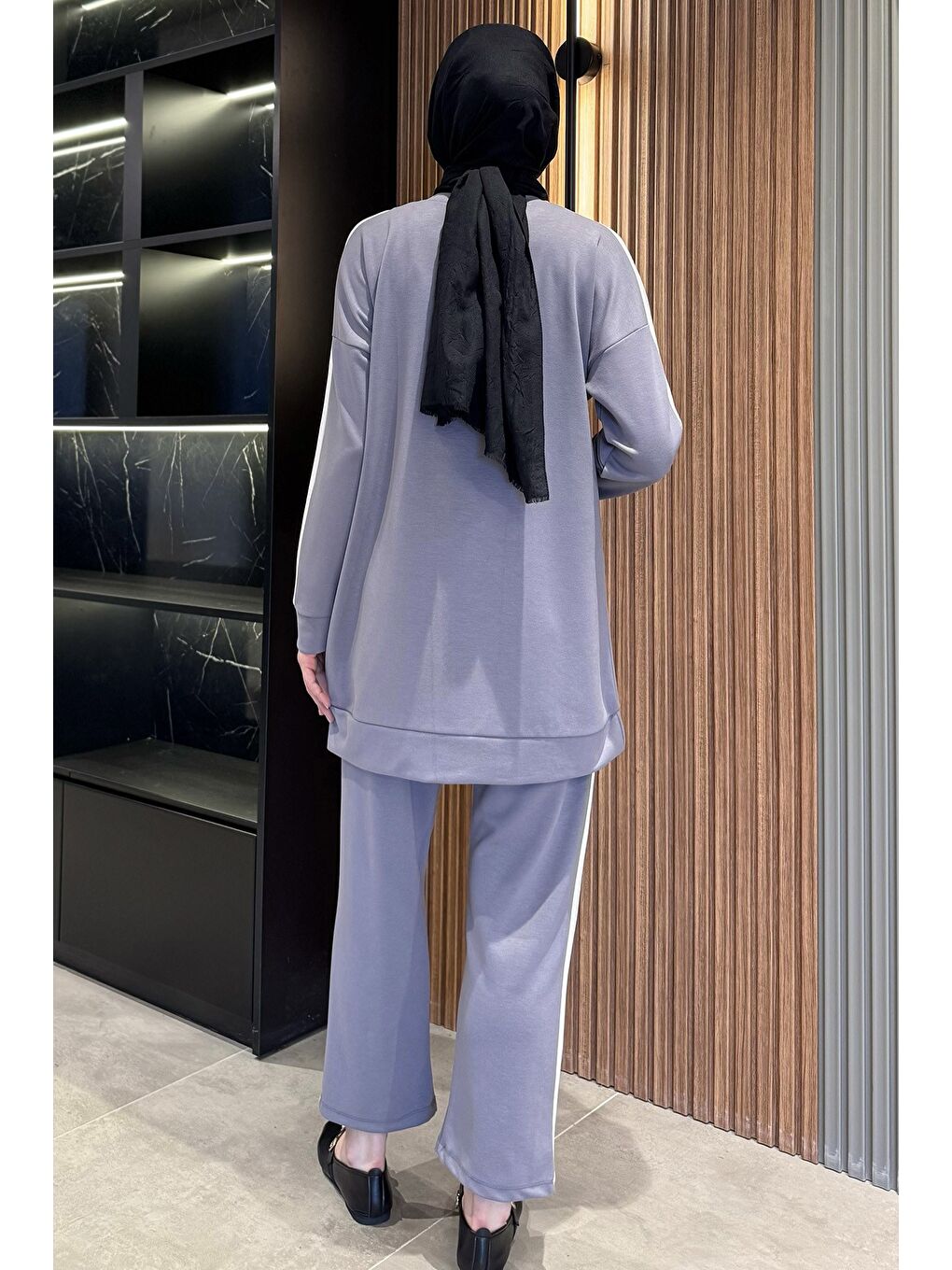 Gri Büyük Beden Renk Garnili Taş İşlemeli Tunik Pantolon Tesettür İkili Takım-7