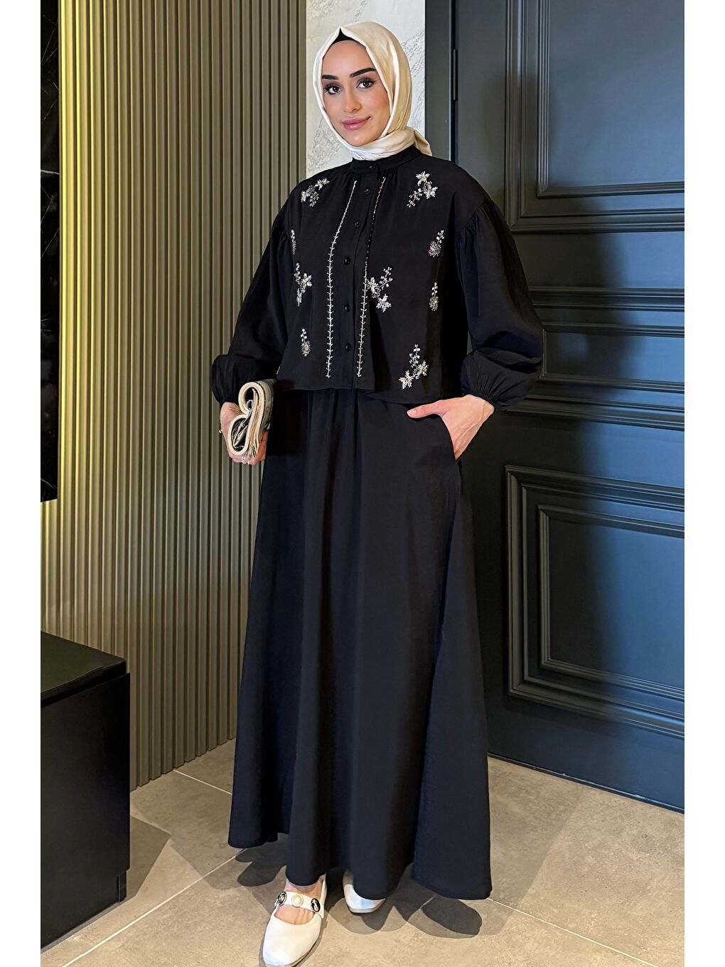 Siyah Boncuk İşlemeli Gömlek Etek Tesettür İkili Takım