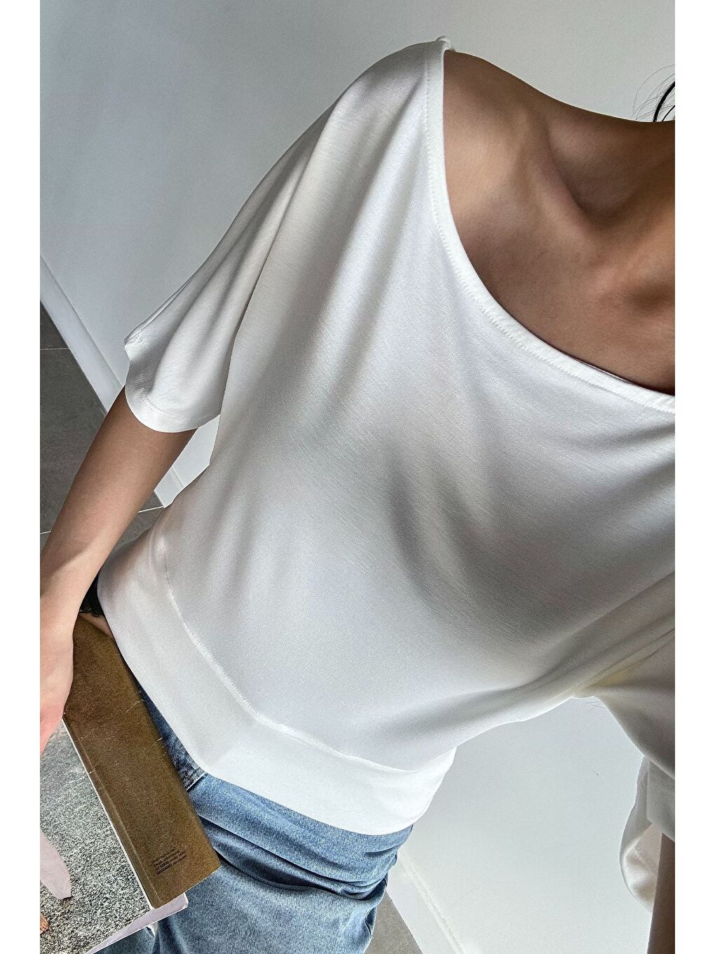 Ekru Kadın Kayık Yaka Bluz-2