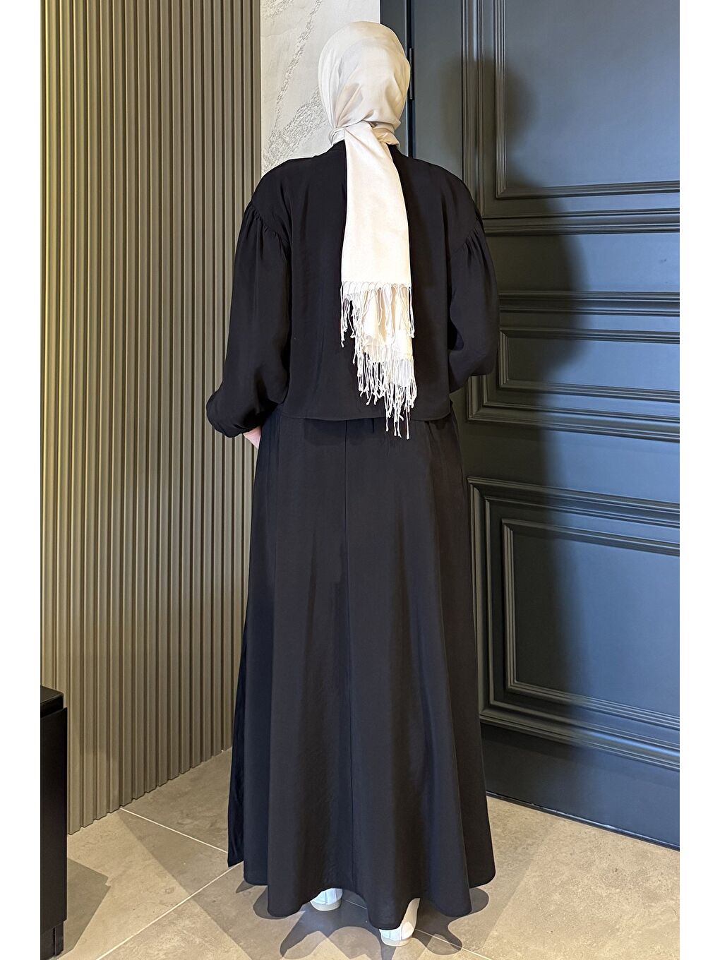 Siyah Boncuk İşlemeli Gömlek Etek Tesettür İkili Takım-6