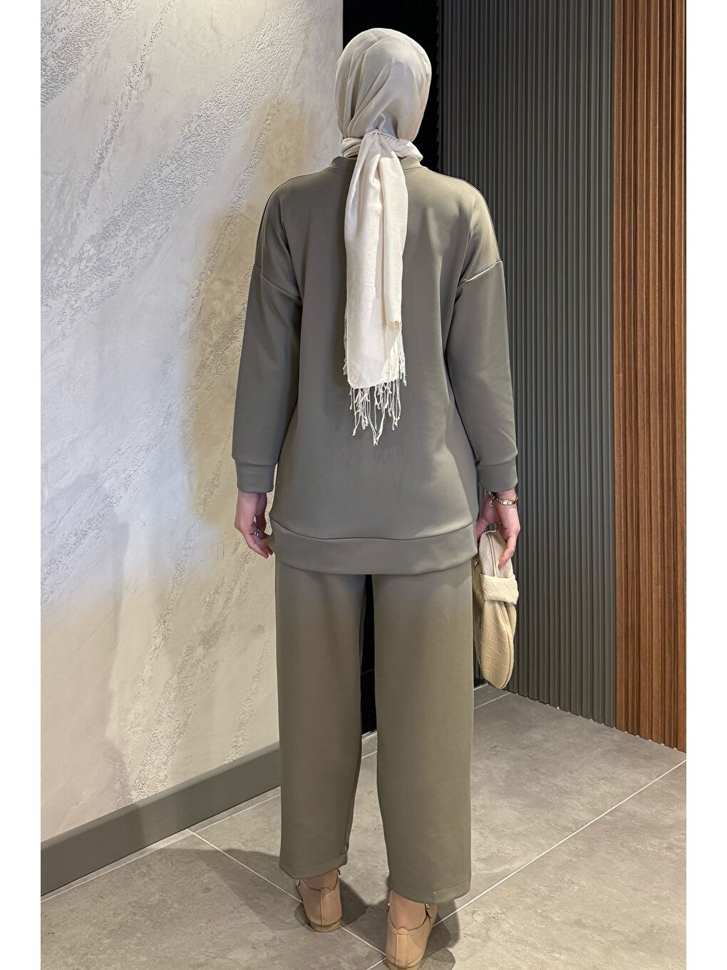 Haki Yaka Çiçek Detaylı Tunik Pantolon Tesettür İkili Takım-7