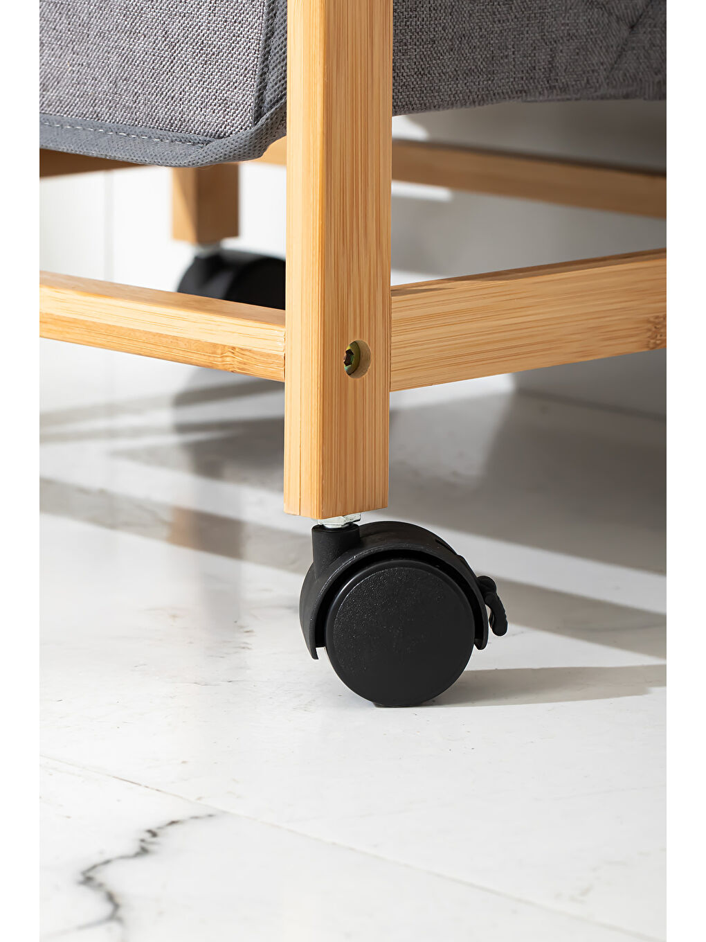 Kahverengi 2064 Tekerlekli Ahşap Bambu Kirli Sepetli 2 Raflı Çok Amaçlı Banyo Düzenleyici Organizer-3