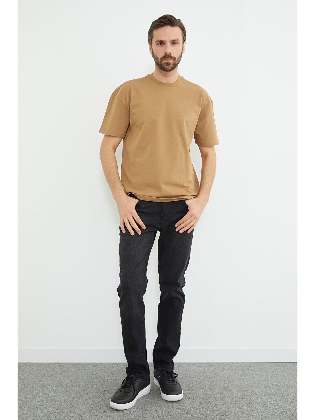 Bej Basic Bisiklet Yaka Oversize Tişört-2