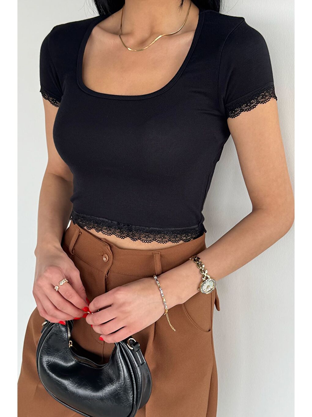 Siyah Kadın Dantel Detaylı Elastanlı Crop Top Bluz-1