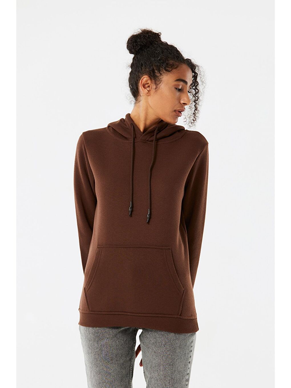 Kahverengi Kapüşonlu Kanguru Cepli Sweatshirt-1