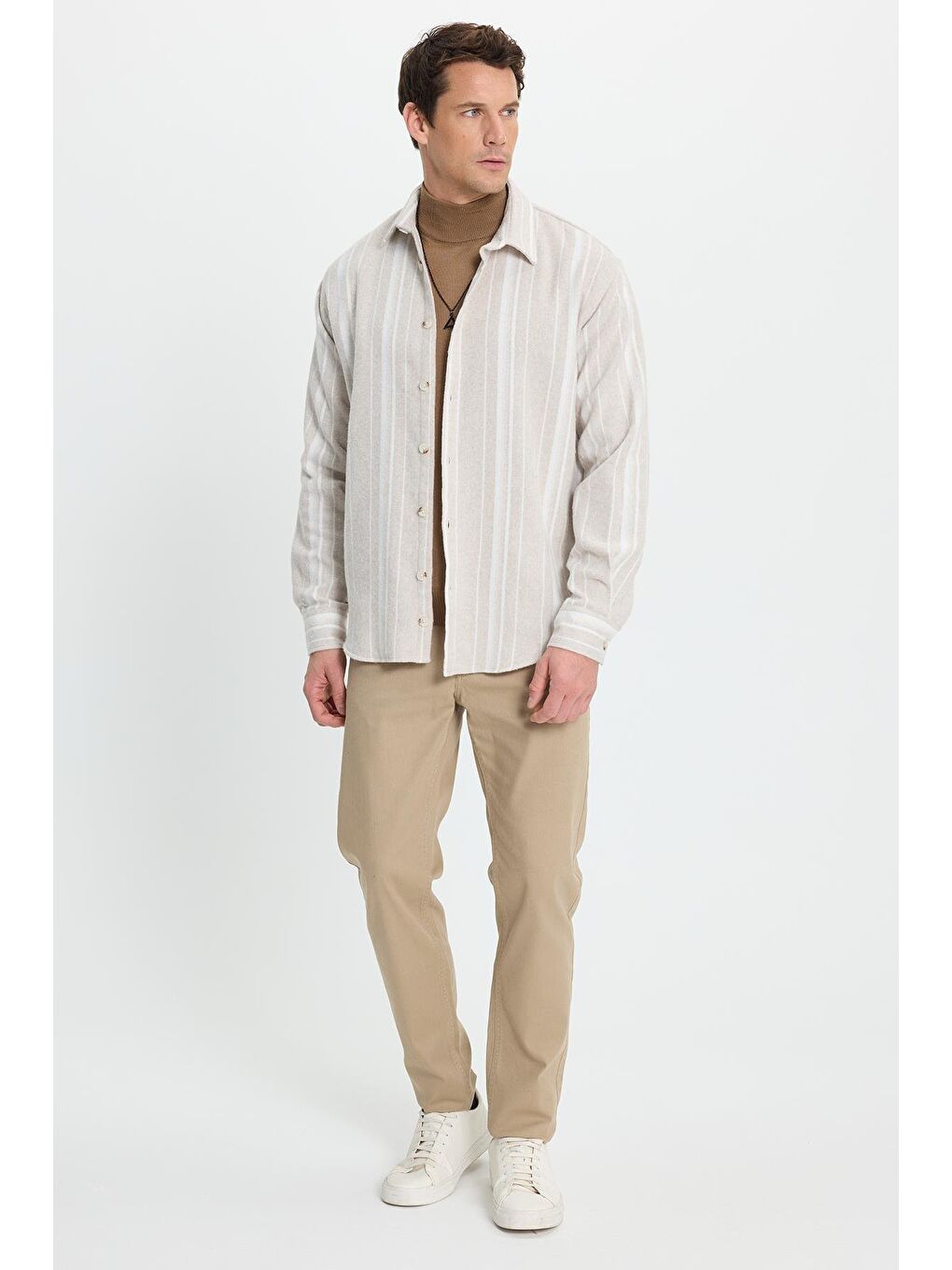 Bej Erkek Relax Fit Rahat Kesim Spor Yaka Çizgili Oduncu Gömlek-3