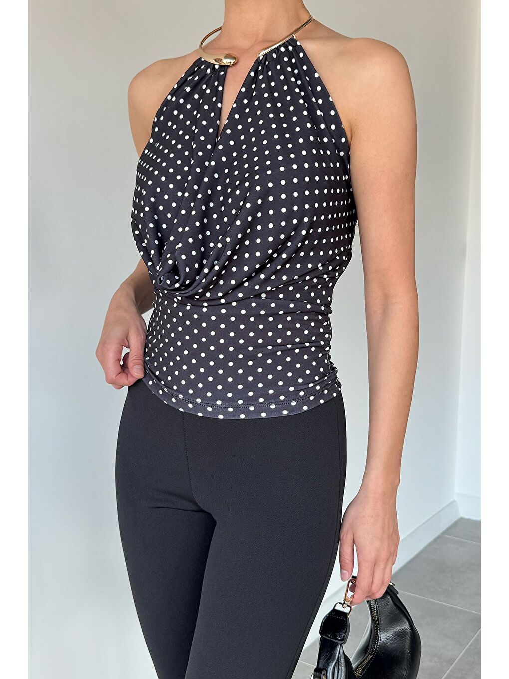 Siyah Kadın Puantiyeli Crop Top Bluz-2