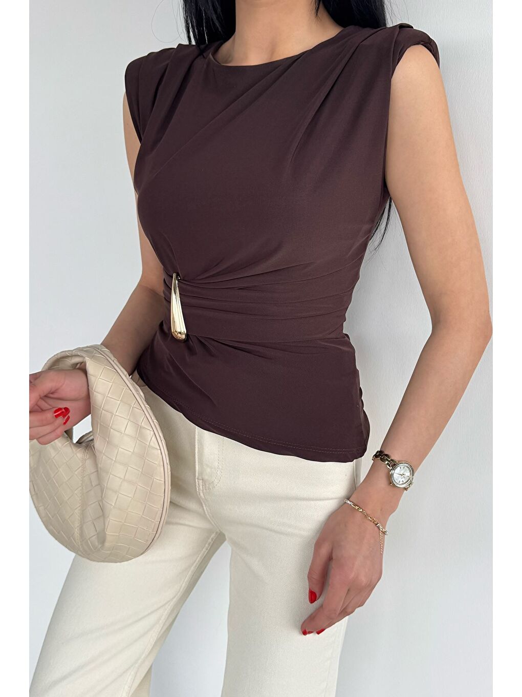 Kahverengi Kadın Vatkalı Sıfır Kol Bluz-2