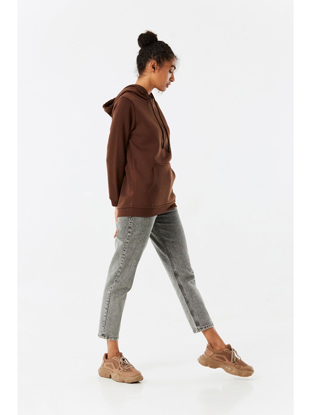 Kahverengi Kapüşonlu Kanguru Cepli Sweatshirt-3