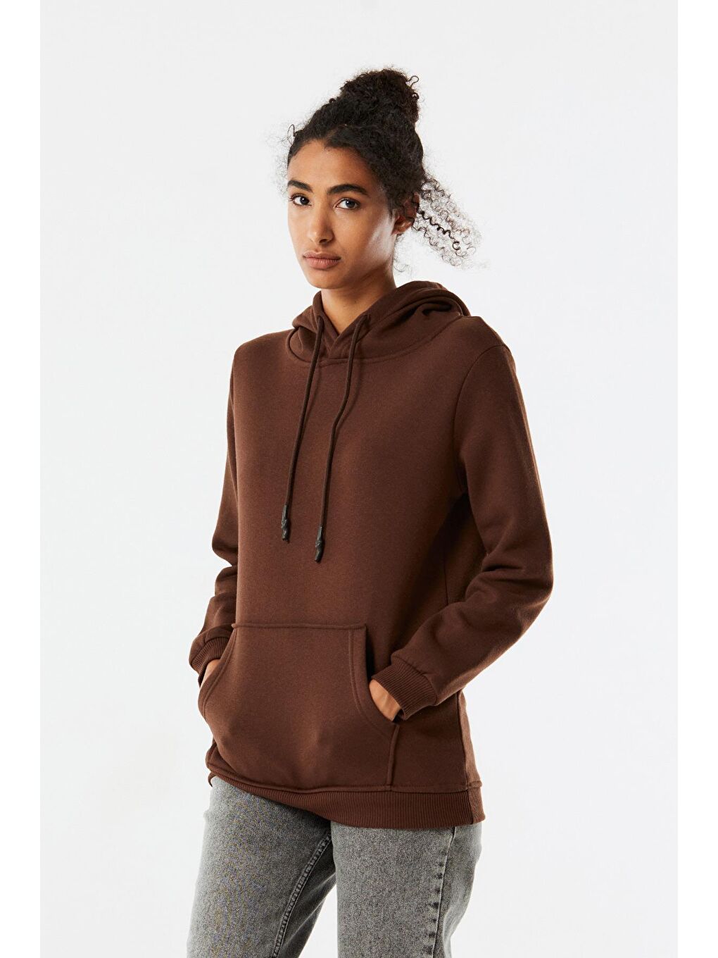 Kahverengi Kapüşonlu Kanguru Cepli Sweatshirt-4