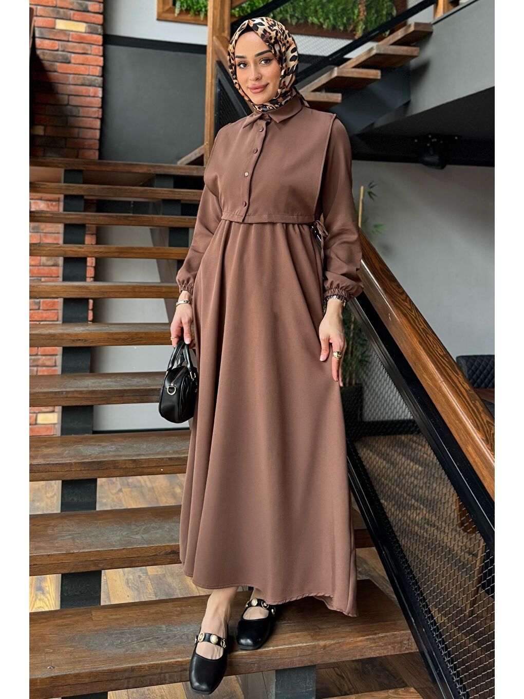 Kahverengi Yan Bağlamalı Bluz Kombinli Tesettür Elbise-1