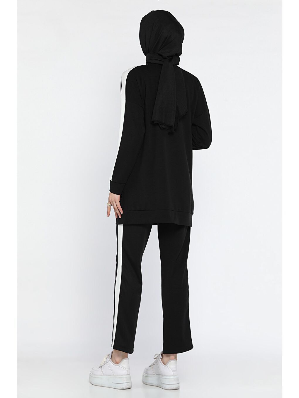 Siyah Büyük Beden Renk Garnili Taş İşlemeli Tunik Pantolon Tesettür İkili Takım-4